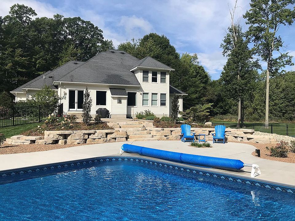 2nd image of 10367 Fawn Ridge Dr