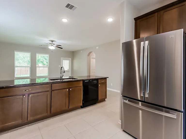 614 Companion Dr — Photo 7
