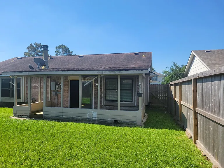 18606 Bridoon Dr — Photo 13