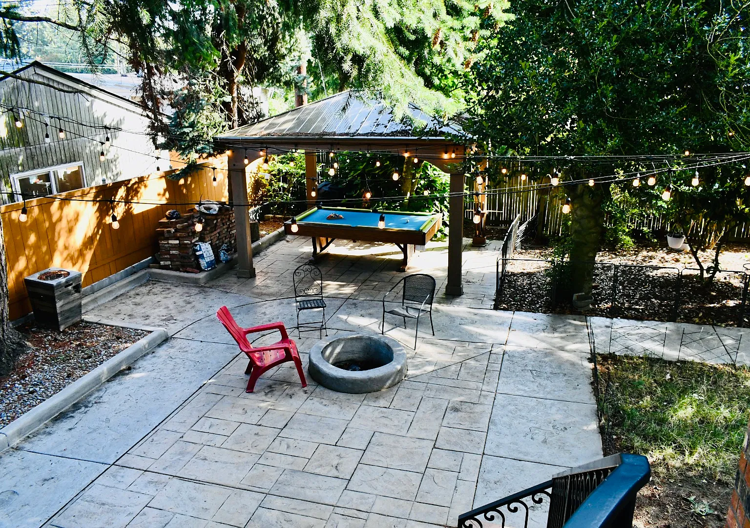 12015 8th Ave SW — Photo 1