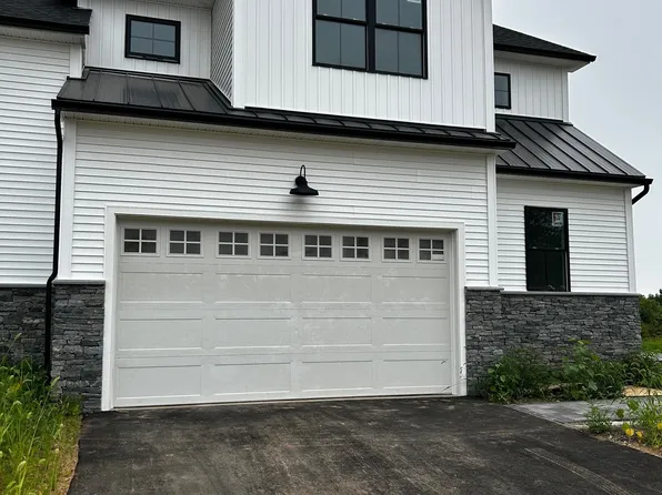 22 village Circle #22, Guilford, CT 06437