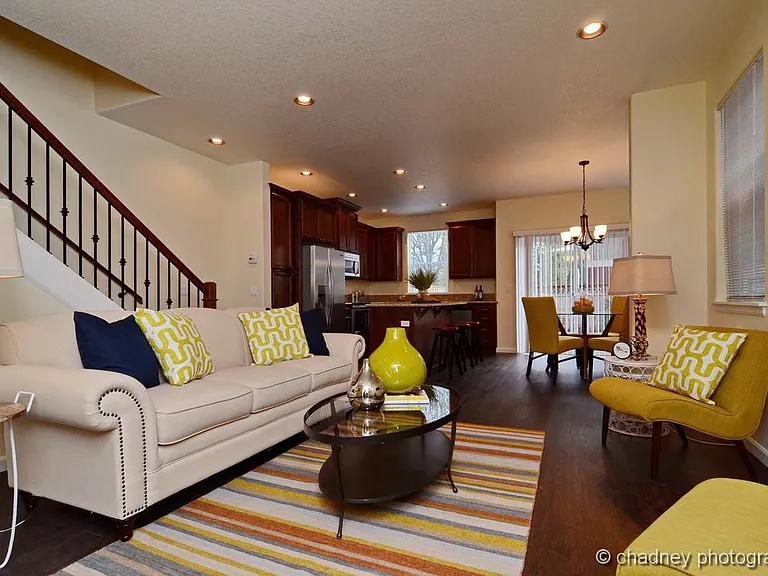 112 NE 43rd Ave — Photo 4