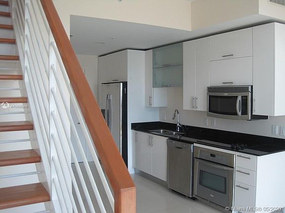 3rd image of 60 SW 13th St APT 4610