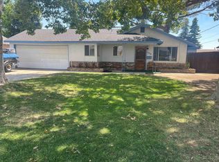 706 Palm Ave, Ripon, CA 95366