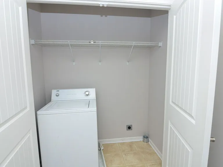 2455 New Holland Cir — Photo 8