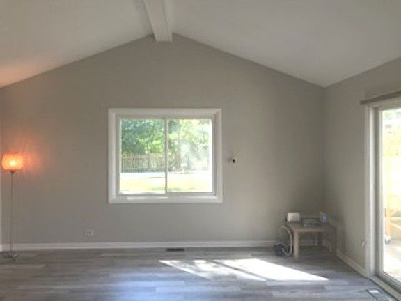 5th image of 636 Exmoor Ave