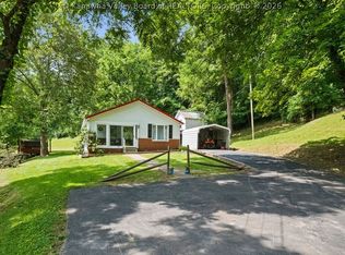 1949 Presson Dr, Charleston, WV 25320