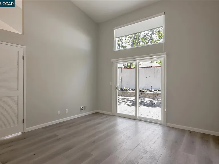 1539 Trimingham Dr — Photo 22