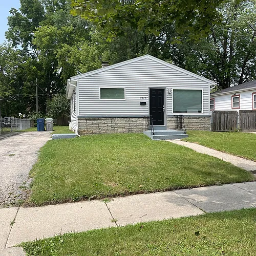 5273 N 65th St Photo 1