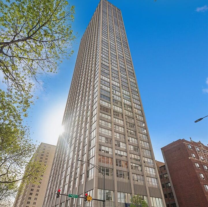 1st image of 655 W Irving Park Rd APT 906