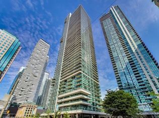 33 Bay St #1005, Toronto, ON M5J2Z3