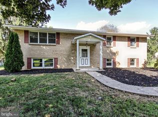 295 Kauffman St, Chambersburg, PA 17202