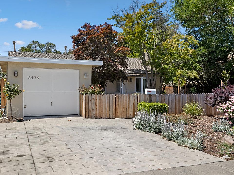 1st image of 3172 Morris Dr