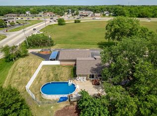 10444 Rock Ln, Roscoe, IL 61073