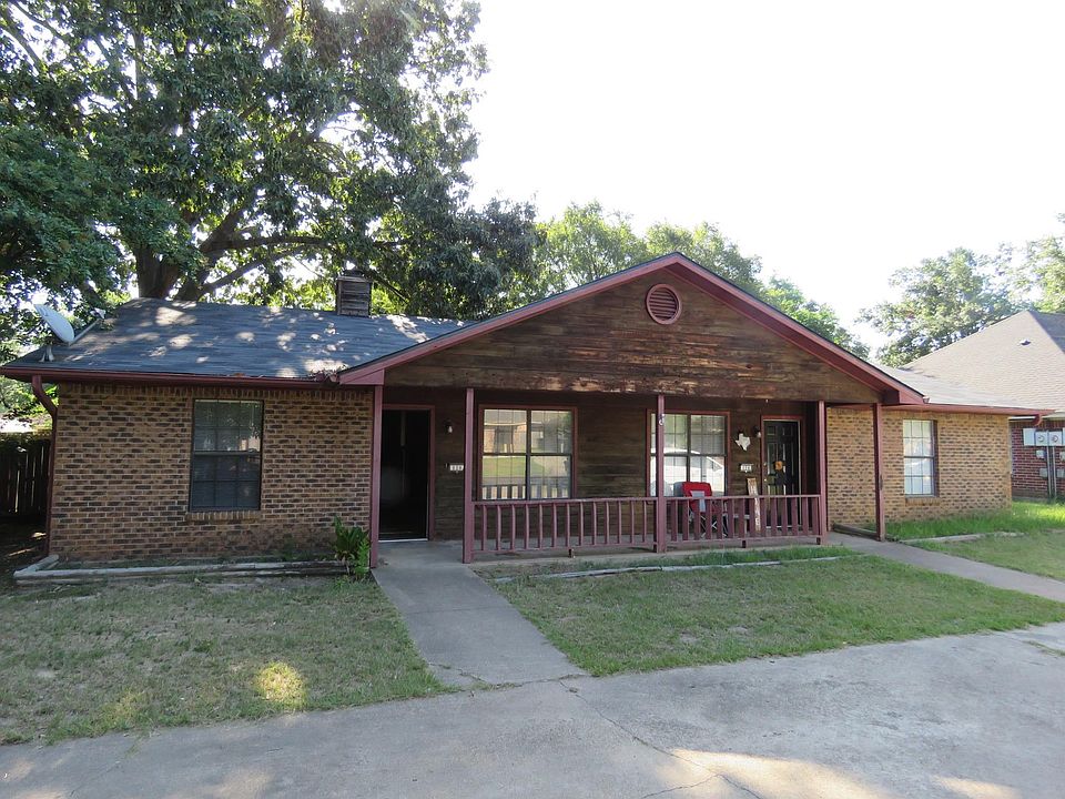 1st image of 11A Dawn Cir