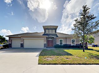 2392 Caney Oaks Dr, Jacksonville, FL 32218