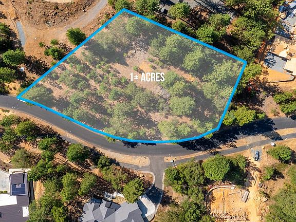 2nd image of 1621 The Point Rd