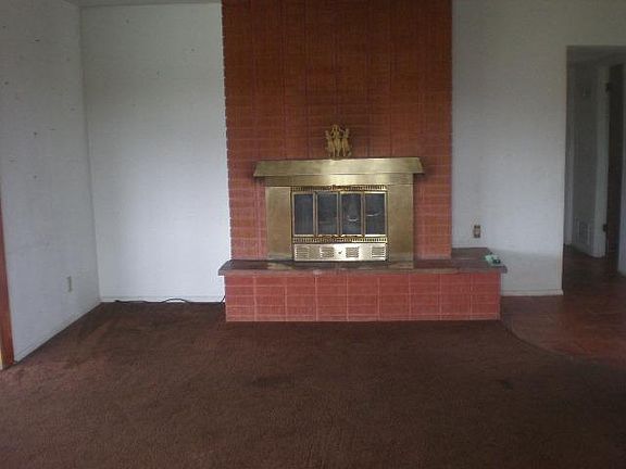 2nd image of 619 W Curtis St #N