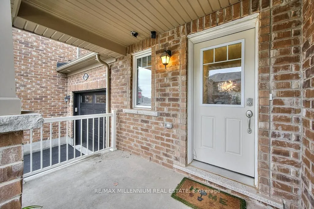 3 bed, $3,200 — Photo 1