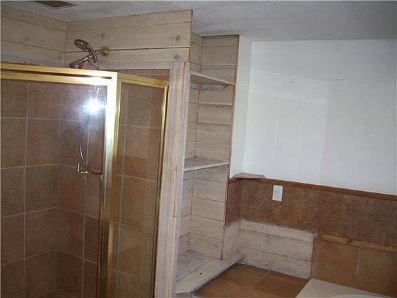 4th image of 800 N Linn Valley Dr