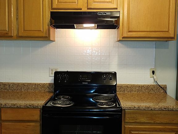 4th image of 1928B Buck Ln
