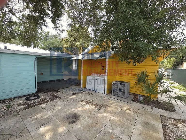 1415 10th St W — Photo 17