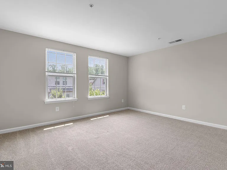 7315 Old Calvary Rd — Photo 28