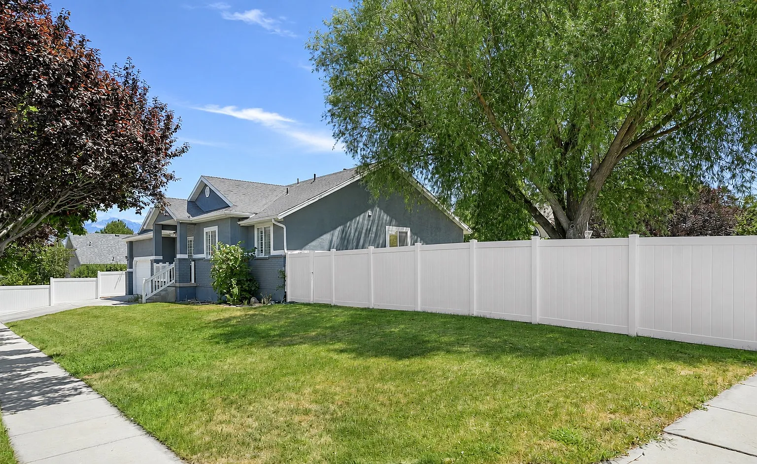 4 bed, 1711 sqft, $2,400 — Photo 3