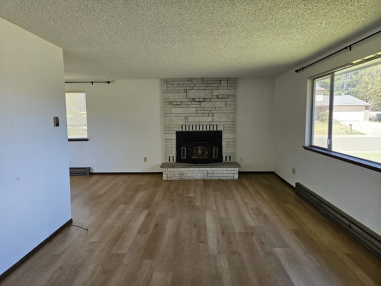 1903 N Parklane Ave — Photo 14