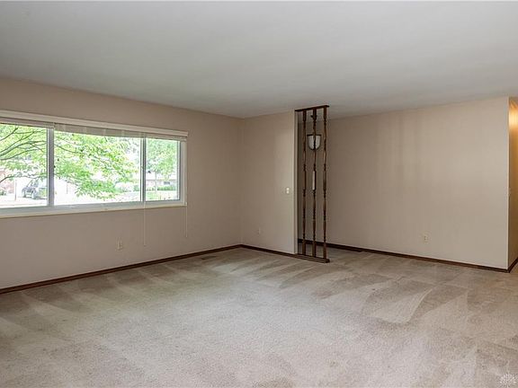 5th image of 5159 Artesia Dr