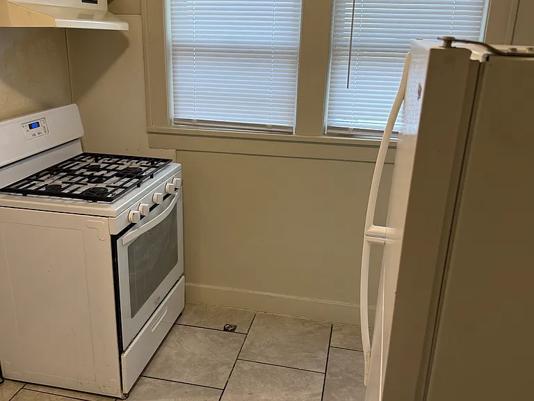 14622 Princeton Ave #2 — Photo 8