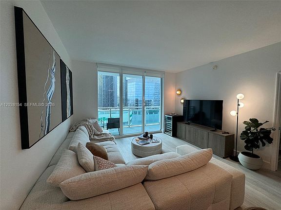 4th image of 951 Brickell Ave APT 2103