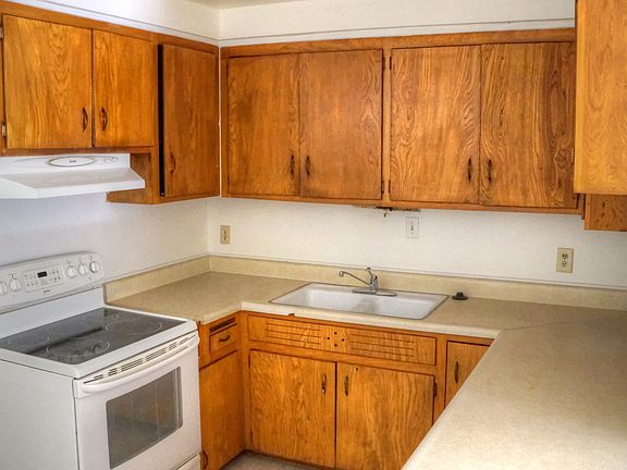 2nd image of 2516 N 48th Place #1-4