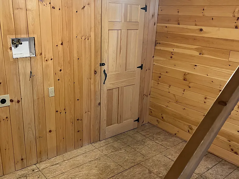250 Mattenberg Ave — Photo 9