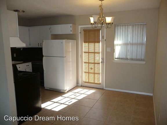 5th image of 7907 NW Crossland Cir