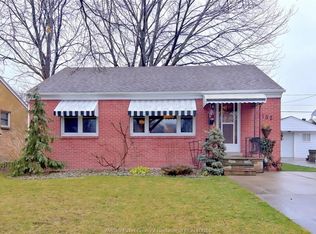 1182 Harrison Ave, Windsor, ON N9C 3J5