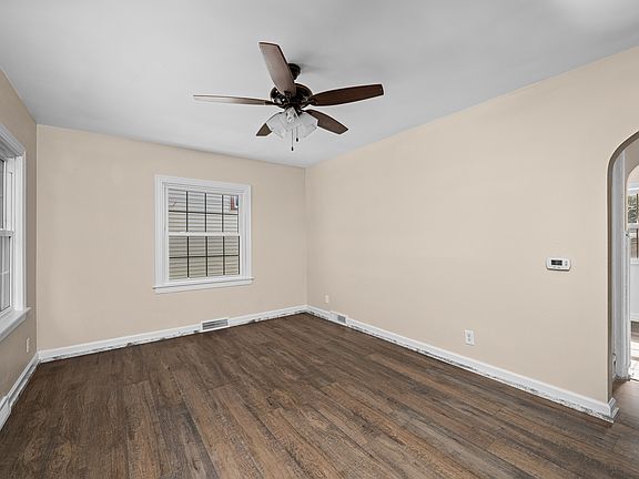5th image of 1826 33rd St