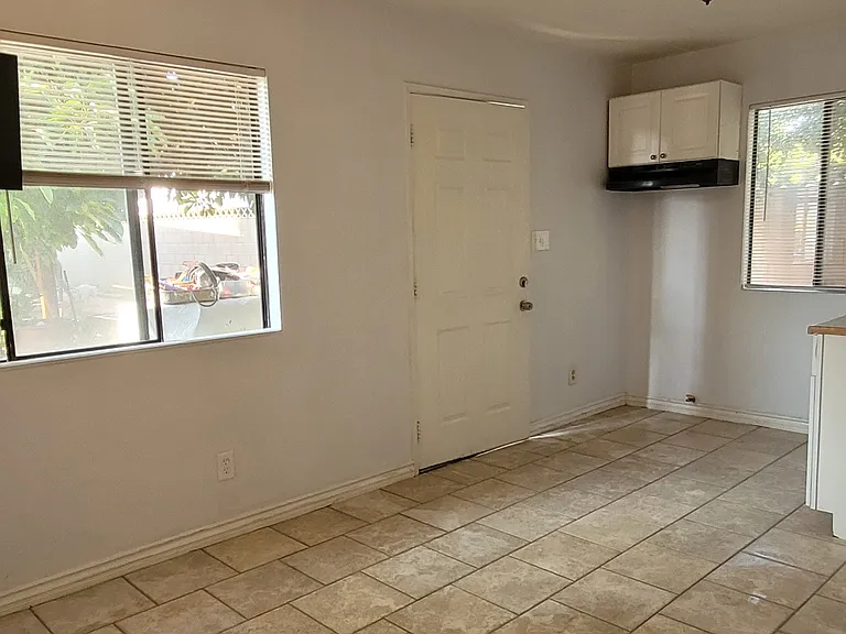 Living room/kitchen