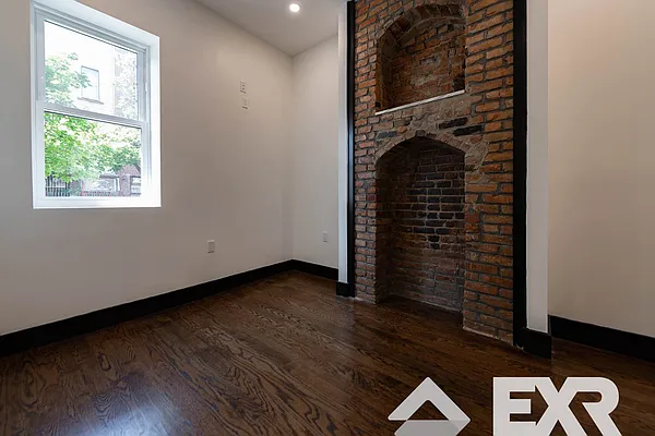 Rented by EXR | media 1