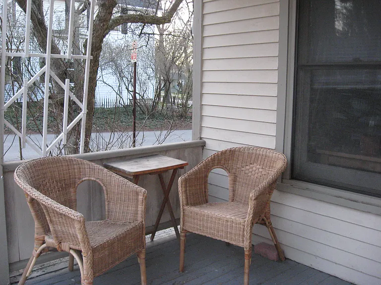 607 W Madison St — Photo 6