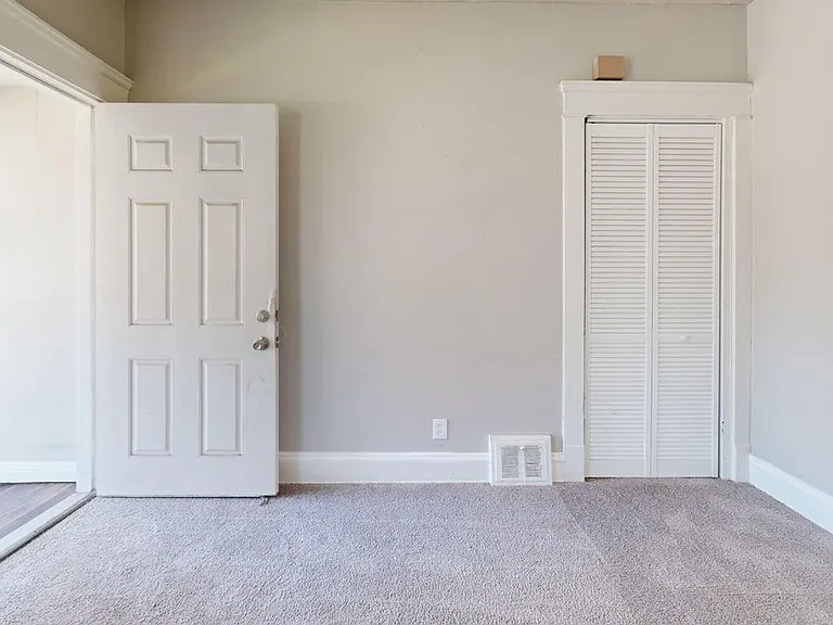 877 Rudyard Rd — Photo 13