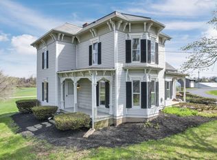 799 Old James Rd, Granville, OH 43023