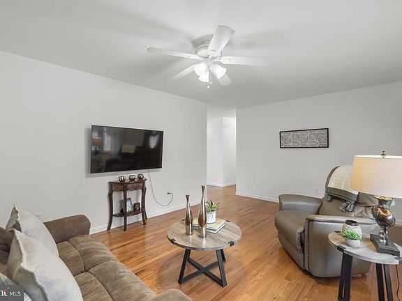 5th image of 6999 Cedar Ave