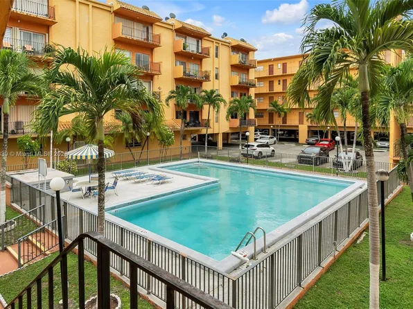 1900 W 54th St APT 101, Hialeah, FL 33012