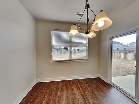 4th image of 413 Bluewater Dr