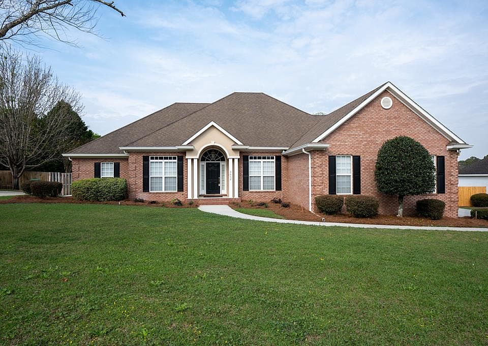 1st image of 3652 Arbor Run Dr