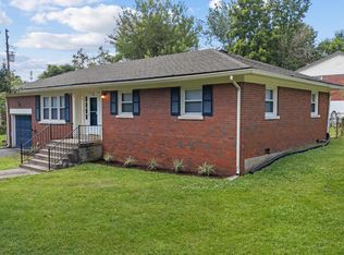 111 Pinehurst Dr, Frankfort, KY 40601
