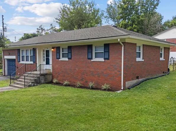 111 Pinehurst Dr, Frankfort, KY 40601