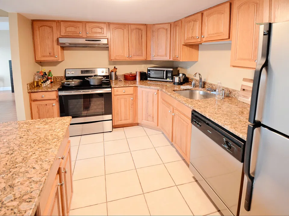 85 Brainerd Rd #516