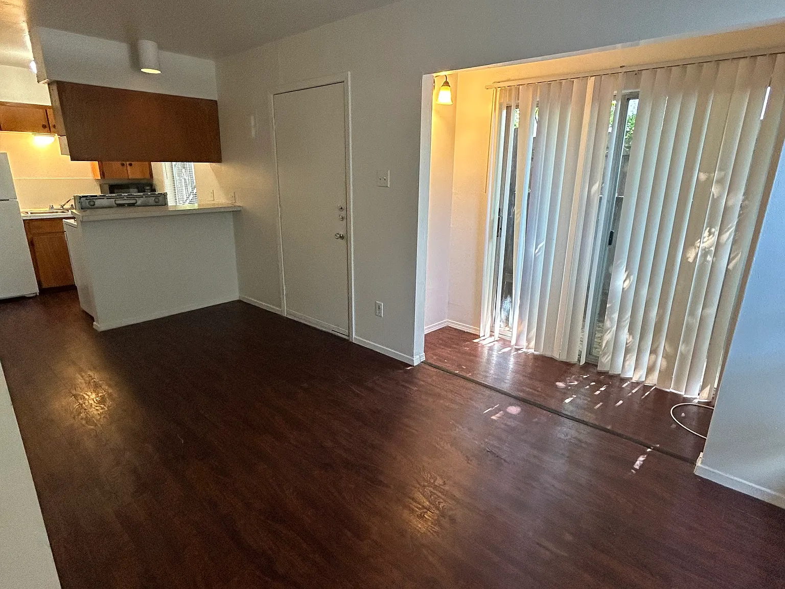 1 bed, 450 sqft, $950 — Photo 2